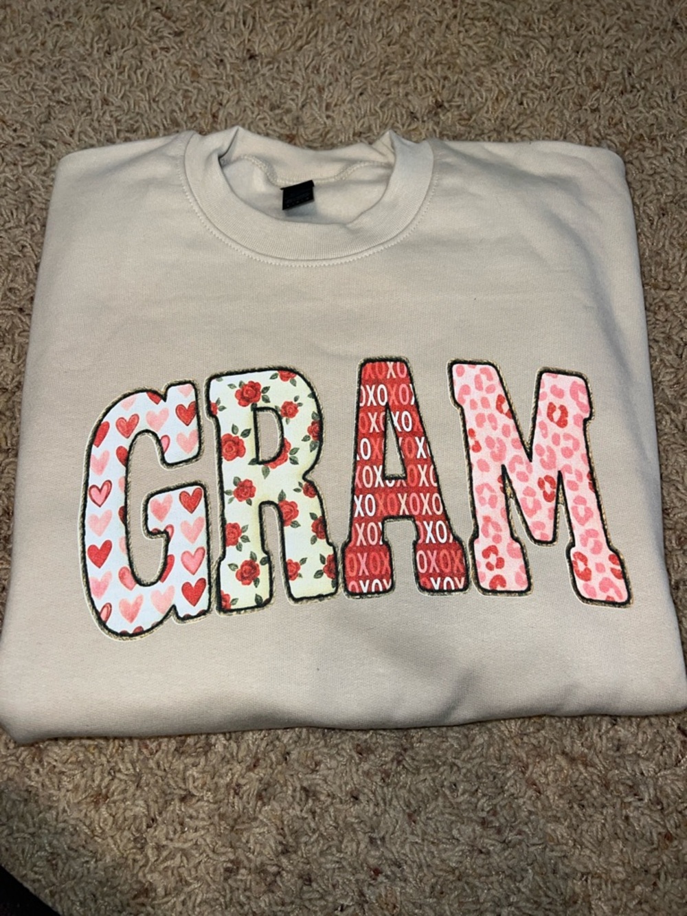GRAN Faux Appliqué Sweatshirt with Pink & Red Heart and Floral Lettering